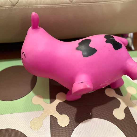 Cow Bouncer Inflatable Space Hopper, Ride-on Bouncy Animal Pink Bouncy Toy - Picture 3 of 7